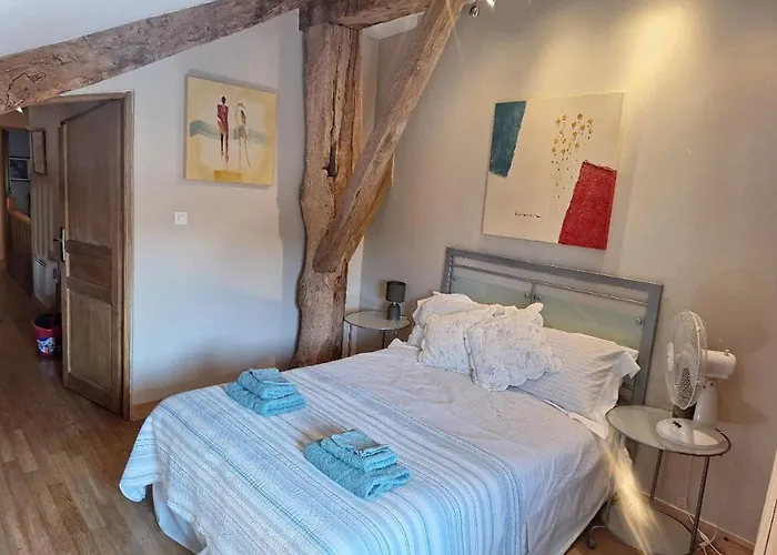 度假居 Les Rossignols Chassenon