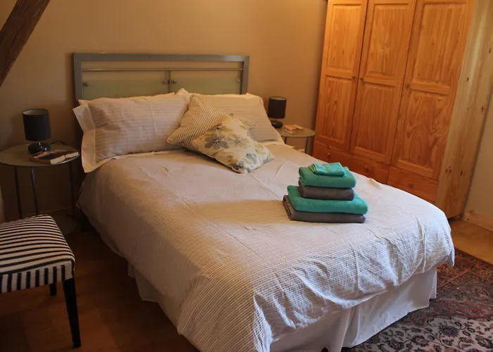 Les Rossignols 度假居 Chassenon